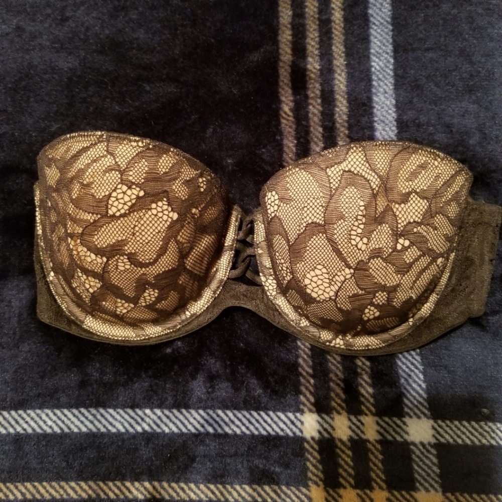 Victoria's Secret Black Lace Strapless Bra - Picture 2 of 4